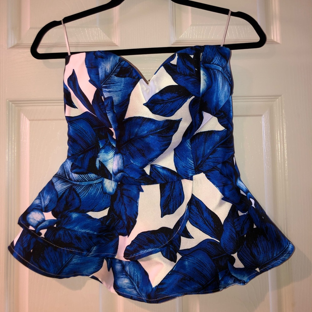Floral strapless top